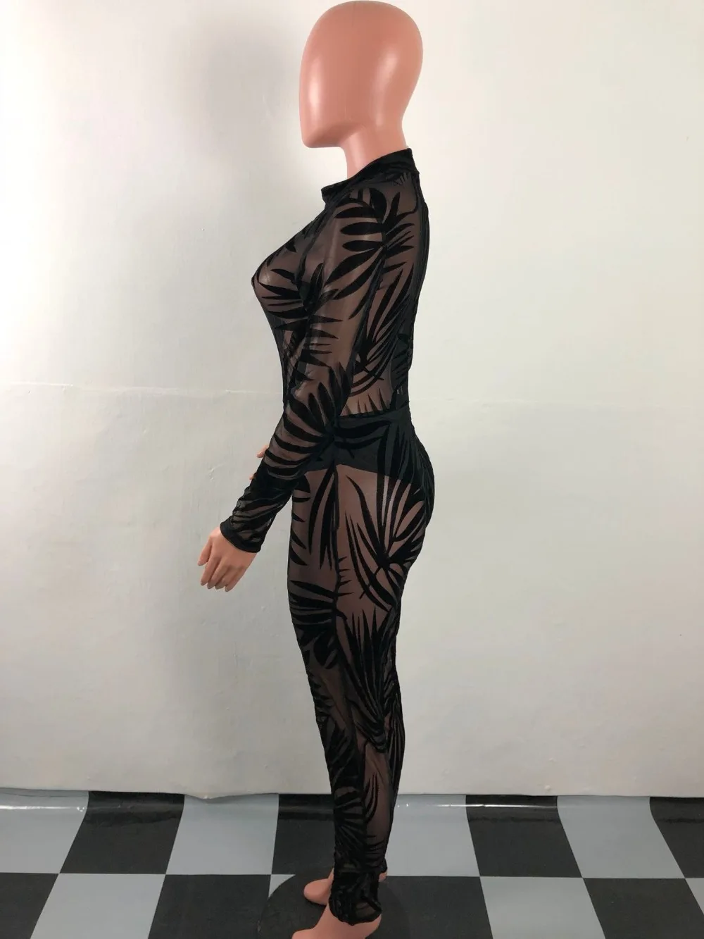 (16)