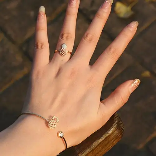 Women Cute Pineapple Fruit Rhinestone Open Bangle Bracelet Ring Jewelry Set Gift hot
Women Cute Pineapple Fruit Rhinestone Open Bangle Bracelet Ring Jewelry Set Gift hot