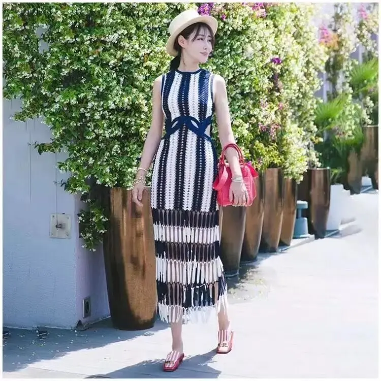 2019 Blue White Stripes Same Sleeveless Long Dress Sexy Dress O-Neck Off The Shoulder Zippers Sleeveless Striped A-Line Women
2019 Blue White Stripes Same Sleeveless Long Dress Sexy Dress O-Neck Off The Shoulder Zippers Sleeveless Striped A-Line Women