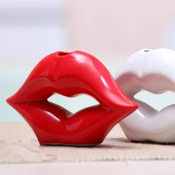 Abstraction Lip Print Statue Modern Art Ceramic Craftwork TV Cabinet Soft Furnishings L2956
Abstraction Lip Print Statue Modern Art Ceramic Craftwork TV Cabinet Soft Furnishings L2956