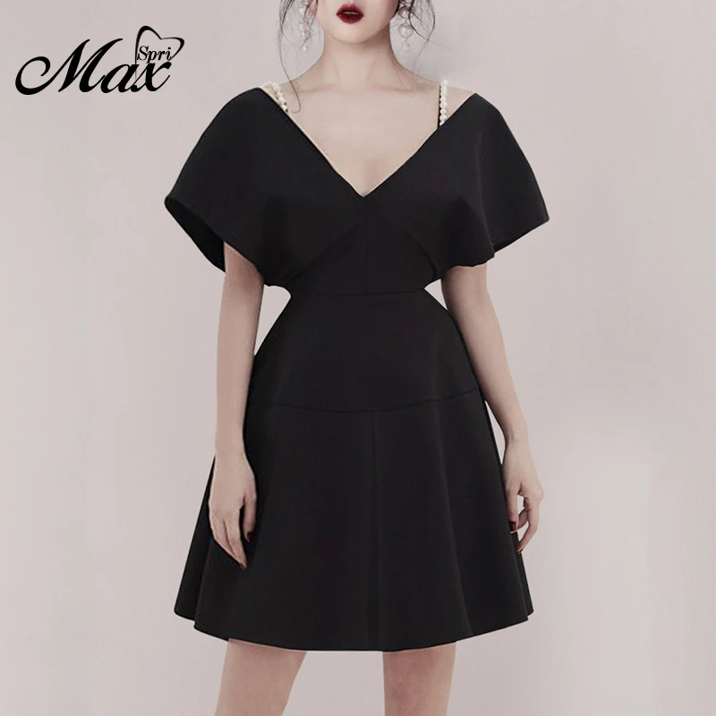 Max Spri 2019 New V Neck Women Casual Short Sleeves A-Line Dress Features Beading Spaghetti Straps Little Black Dress
Max Spri 2019 New V Neck Women Casual Short Sleeves A-Line Dress Features Beading Spaghetti Straps Little Black Dress