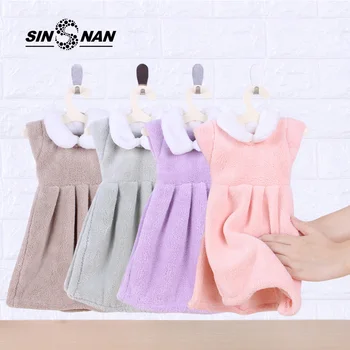 New Highquality Microfiber Coral Velvet Child Handkerchief Cute Little Clothes Kitchen Towels Hanging Soft Pink Hand Towel Cloth
New Highquality Microfiber Coral Velvet Child Handkerchief Cute Little Clothes Kitchen Towels Hanging Soft Pink Hand Towel Cloth