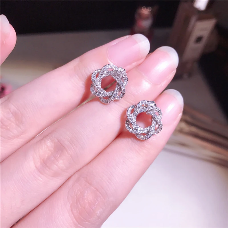 2018 New S925 Silver Earrings Twist Camellia Summer Women's Jewelry Accessories Valentine's Day gift
2018 New S925 Silver Earrings Twist Camellia Summer Women's Jewelry Accessories Valentine's Day gift