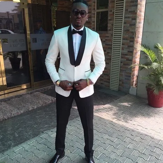 wedding suits for men tuxedos white groom wear tailor suits high quality 2018 fit slim party business suite 2-piece
wedding suits for men tuxedos white groom wear tailor suits high quality 2018 fit slim party business suite 2-piece