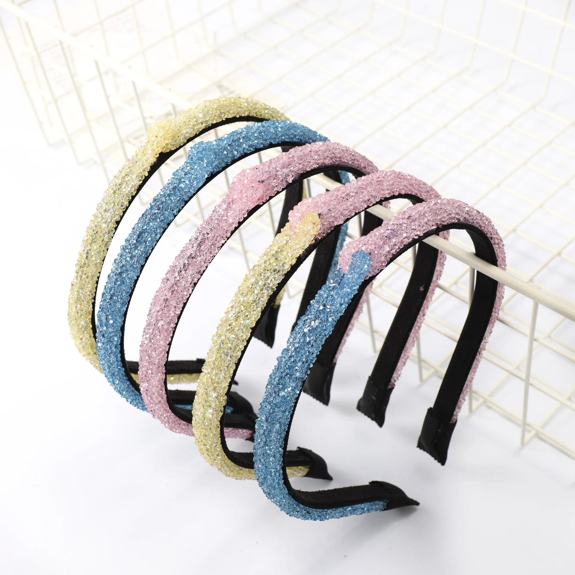 Hair Bands with Rhinestones Women Fashion Plastic Hairbands Headband Diamond 2019 Summer Girls Hairband Hawaii Hair Accessories
Hair Bands with Rhinestones Women Fashion Plastic Hairbands Headband Diamond 2019 Summer Girls Hairband Hawaii Hair Accessories