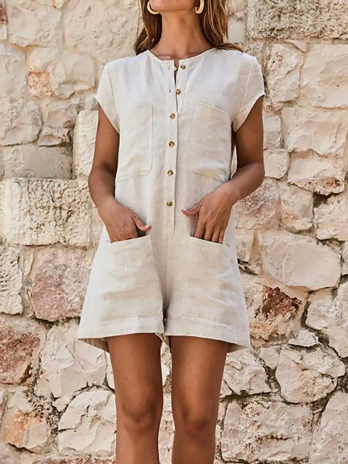 2019 summer new fashion short-sleeved round neck tooling jumpsuit shorts casual waist slimming jumpsuit
2019 summer new fashion short-sleeved round neck tooling jumpsuit shorts casual waist slimming jumpsuit