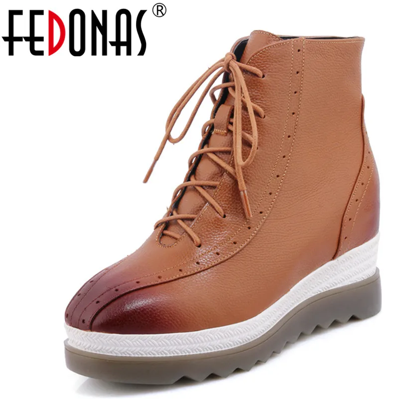 FEDONAS Top Quality Women High Heeled Ankle Boots Wedges Platforms Lace Up Genuine Leather Martin Shoes Woman Pumps Warm Boots
FEDONAS Top Quality Women High Heeled Ankle Boots Wedges Platforms Lace Up Genuine Leather Martin Shoes Woman Pumps Warm Boots
