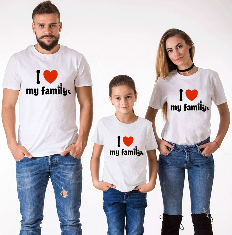 Футболка с надписью I Love My Family Одинаковая одежда для мамы и дочки Рождественская