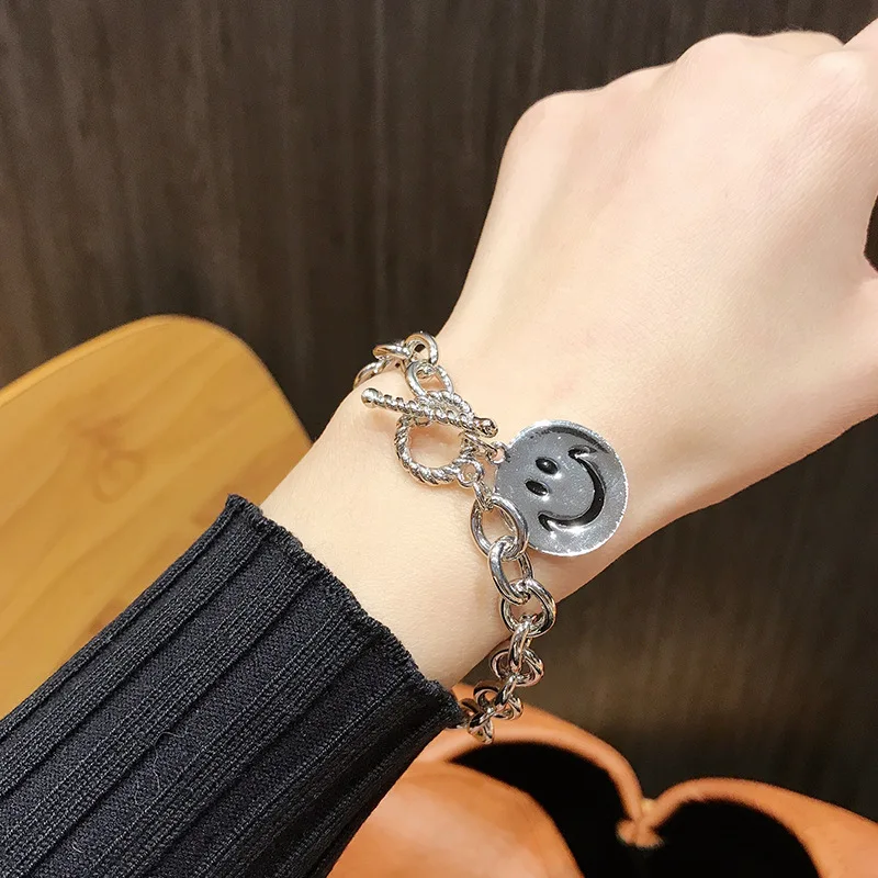 KingDeng Bow Bracelets Bangles Chain Jewelry Fashion Women Cool Smile Ins Style Gold Charm Bracelets Zinc Alloy Pearl
KingDeng Bow Bracelets Bangles Chain Jewelry Fashion Women Cool Smile Ins Style Gold Charm Bracelets Zinc Alloy Pearl