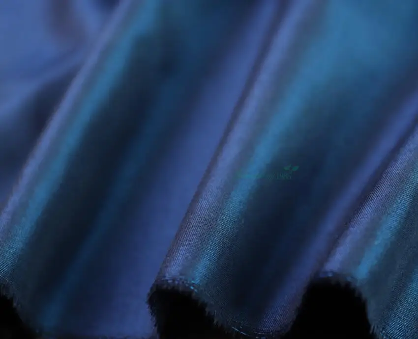 Deep blue and wide color fabric double Palace fabricPhotochromism Bright night fabric 140 broad double Palace silk Full dress
Deep blue and wide color fabric double Palace fabricPhotochromism Bright night fabric 140 broad double Palace silk Full dress