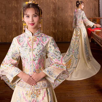 Luxurious Gold Trailing Dress Noble classic Embroidery Flower Cheongsam Traditional Exquisite Women Wedding Suit Marrigae Gift
Luxurious Gold Trailing Dress Noble classic Embroidery Flower Cheongsam Traditional Exquisite Women Wedding Suit Marrigae Gift
