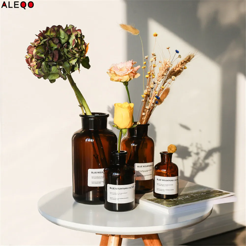 Minimalist Chic Glass Storage Jar with Sticker Scandinavian Nordic Elegance Desk Storage Bottle Organizer Flower Container Decor
Minimalist Chic Glass Storage Jar with Sticker Scandinavian Nordic Elegance Desk Storage Bottle Organizer Flower Container Decor