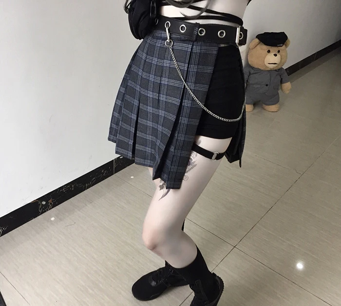 Ruibbit New Arrival Summer Autumn Gray Plaid Skirts Shorts Women'S Pleated Skirt Short Punk Girl'S Skirt Short
Ruibbit New Arrival Summer Autumn Gray Plaid Skirts Shorts Women'S Pleated Skirt Short Punk Girl'S Skirt Short