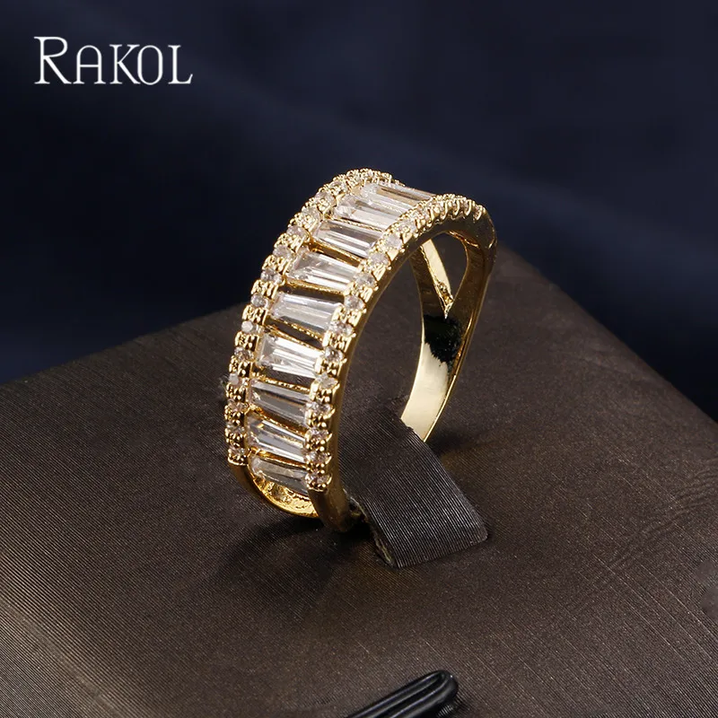 RAKOL Top New Fashion AAA Cubic Zircon Baguette Finger Rings Copper Base for Women Wedding Jewelry Gift RR146K
RAKOL Top New Fashion AAA Cubic Zircon Baguette Finger Rings Copper Base for Women Wedding Jewelry Gift RR146K