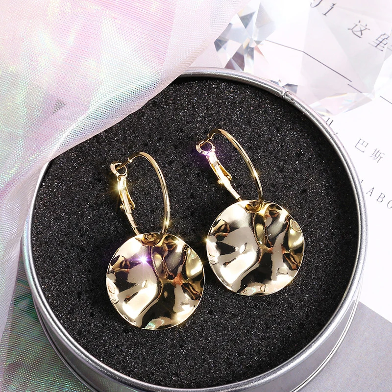 Modern Women's Earrings 2019 Simple Geometric Circle Sequin Hoop Earrings For Women Accessories Charms Long Pendants Earrings
Modern Women's Earrings 2019 Simple Geometric Circle Sequin Hoop Earrings For Women Accessories Charms Long Pendants Earrings