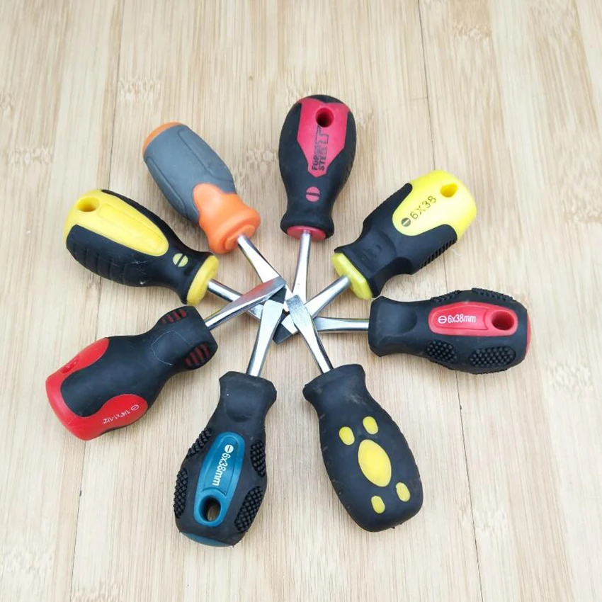 1PC 6*38mm mini wholesale screwdriver head Slotted screwdriver repairing disassemble tool for electronic product
1PC 6*38mm mini wholesale screwdriver head Slotted screwdriver repairing disassemble tool for electronic product