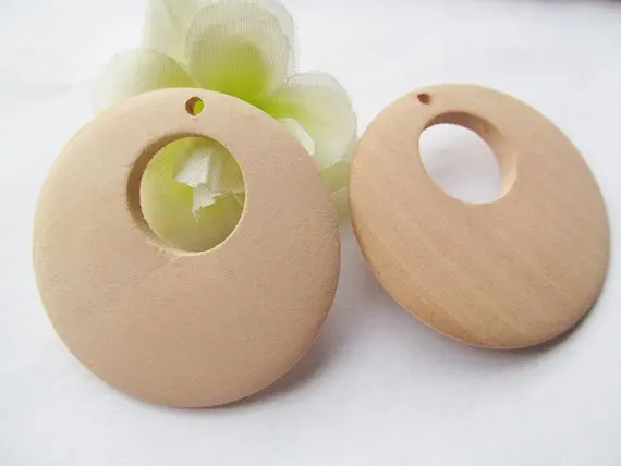 10pcs large 50.17mm unfinished roundure ring big hole natural wood earring / pendant charm W0014
10pcs large 50.17mm unfinished roundure ring big hole natural wood earring / pendant charm W0014