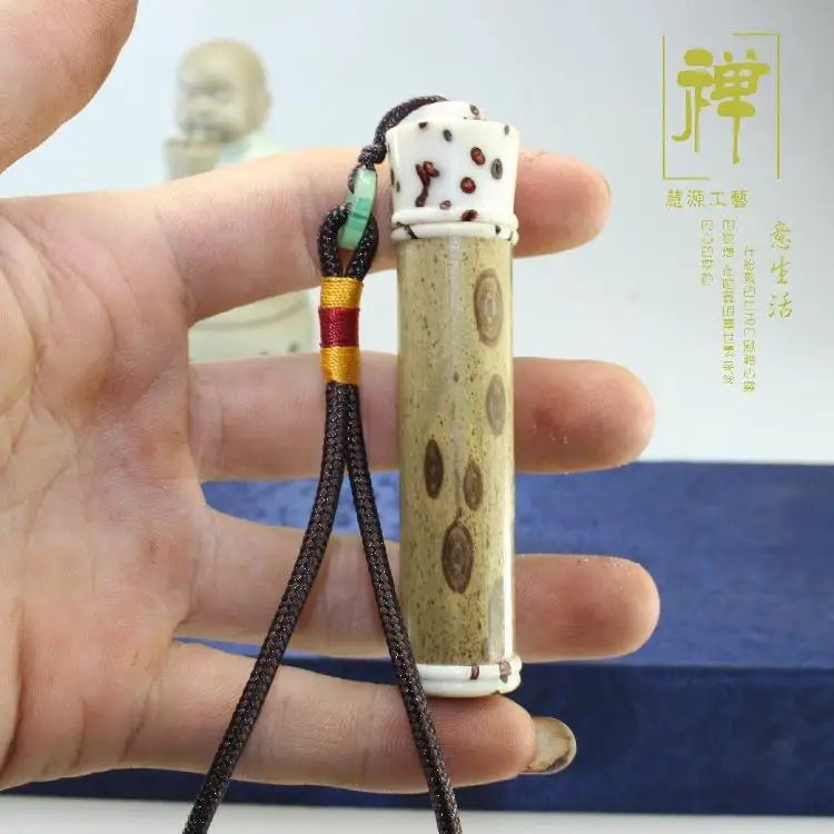 There are utensils merlot bamboo with thousand eyes bodhi toothpicks extinguishers aloes tube joss stick pipe smoked
There are utensils merlot bamboo with thousand eyes bodhi toothpicks extinguishers aloes tube joss stick pipe smoked