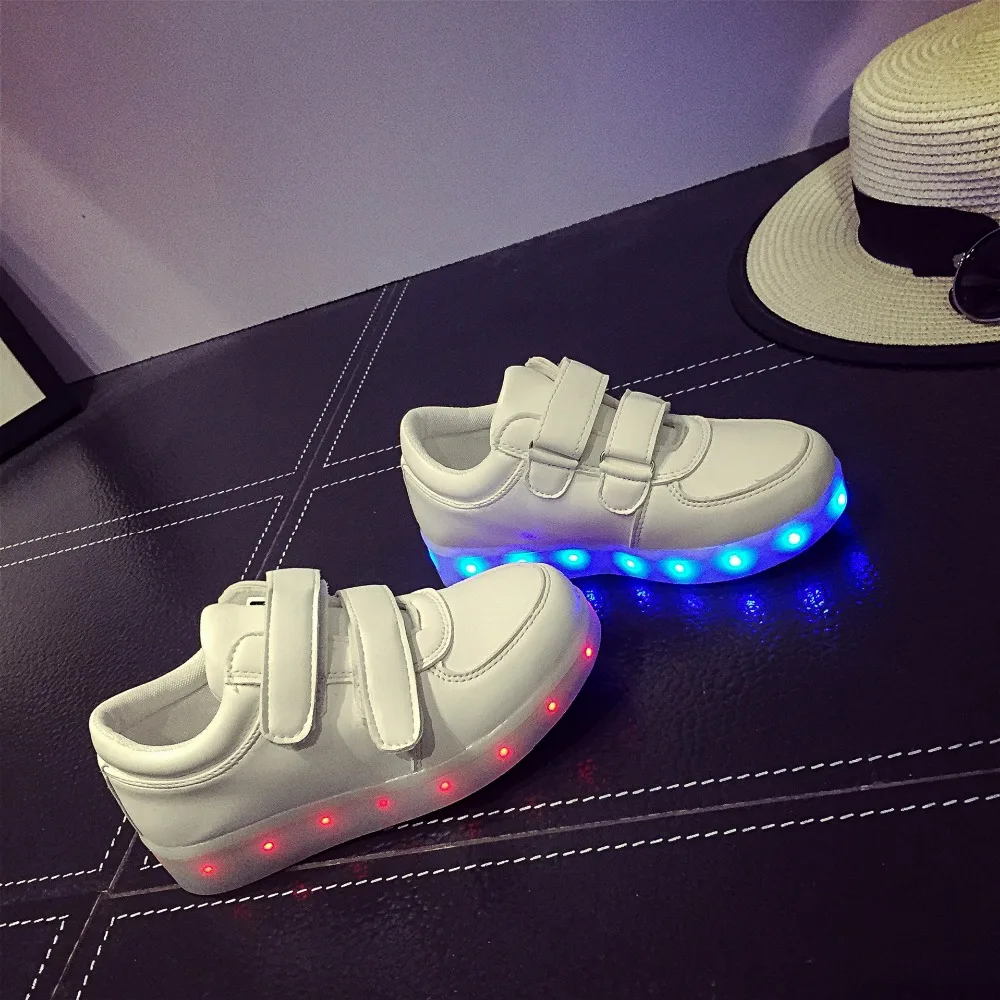 Led Sneakers Classic Strap Kids 1