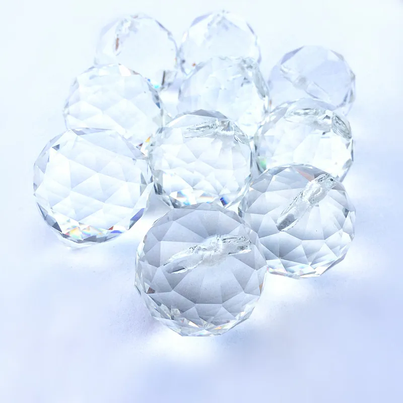8pcs/lot (Free Rings) Multi-Faceted 30mm Sphere Transparent Crystal Glass Ball Suncatcher For Out Door Christmas Tree Decoration
8pcs/lot (Free Rings) Multi-Faceted 30mm Sphere Transparent Crystal Glass Ball Suncatcher For Out Door Christmas Tree Decoration