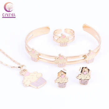 Fashion Cute Ice Cream Jewelry Set Stud Earrings Bracelet Ring Necklace Pendant Chain for Kids Jewelry Gift
Fashion Cute Ice Cream Jewelry Set Stud Earrings Bracelet Ring Necklace Pendant Chain for Kids Jewelry Gift