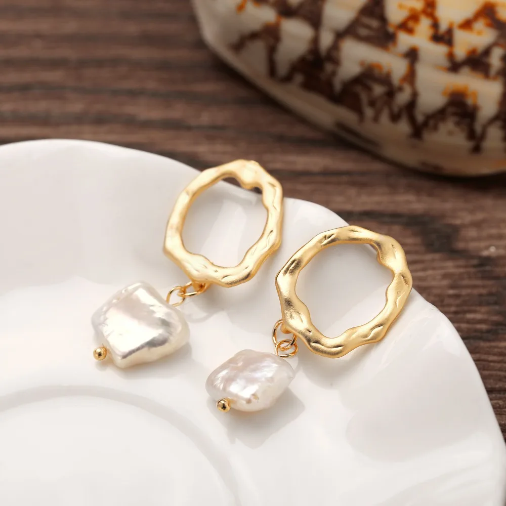 Yobest New Design Round Hollow Drop Earring Metal Gold Geometric Drop Earrings For Women Statement Vintage Jewelry
Yobest New Design Round Hollow Drop Earring Metal Gold Geometric Drop Earrings For Women Statement Vintage Jewelry