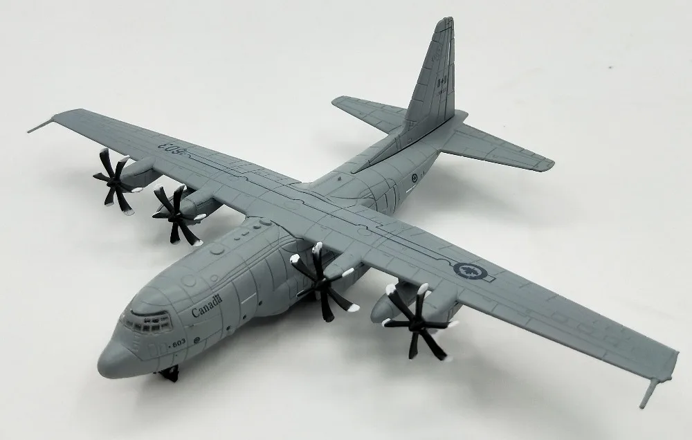 1:200 Canadian Air Force C-130J Hercules transport aircraft Model plane Wing alloy Collection model
1:200 Canadian Air Force C-130J Hercules transport aircraft Model plane Wing alloy Collection model