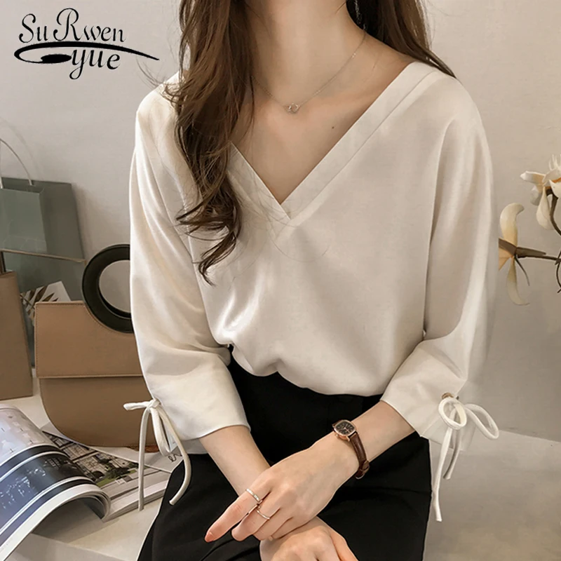 Solid V Collar OL Blouse women Plus Size 3XL 4XL Summer Tops Fashion Women tops and Blouses 2018 Chiffon Shirt Women 1034 40
Solid V Collar OL Blouse women Plus Size 3XL 4XL Summer Tops Fashion Women tops and Blouses 2018 Chiffon Shirt Women 1034 40