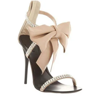 New Design Nude Bowtie Strip Sandals Green Crystal T-Strap Gladiator Sandals Elegant High Heels Dress Brand Shoes Women 2019
New Design Nude Bowtie Strip Sandals Green Crystal T-Strap Gladiator Sandals Elegant High Heels Dress Brand Shoes Women 2019