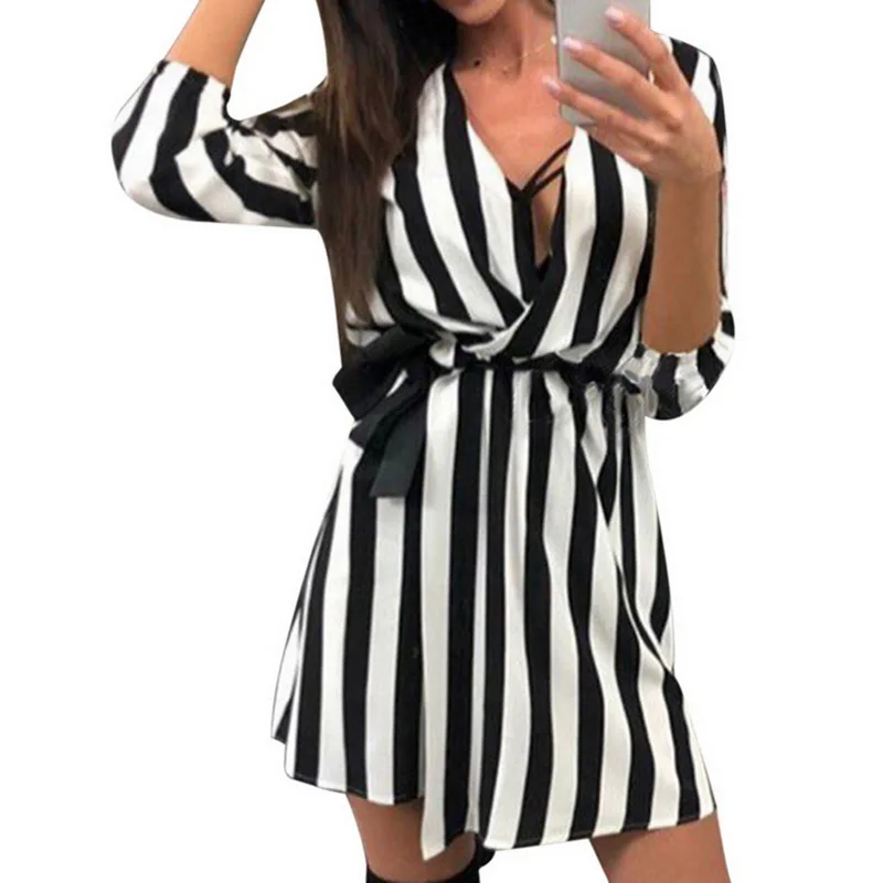 2019 Striped Dress Deep V Neck High Waist Casual Loose Straps Summer Beach Fashion Tunic Shirt Dress Fenale Plus Size
2019 Striped Dress Deep V Neck High Waist Casual Loose Straps Summer Beach Fashion Tunic Shirt Dress Fenale Plus Size