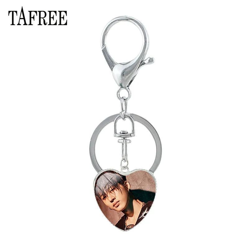TAFREE 2019 Heart Shape 25mm Glas IKON Charms Keychain Korean Singers Photo Glass Dome Key Bag Pendant DIY Fans Gift IK16
TAFREE 2019 Heart Shape 25mm Glas IKON Charms Keychain Korean Singers Photo Glass Dome Key Bag Pendant DIY Fans Gift IK16