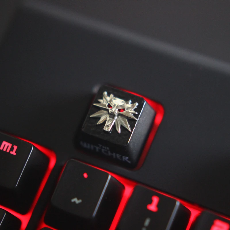 1 pcs The Witcher 3 Zinc-aluminum key cap mechanical keyboard keycaps for personalization, for mechanical keyboard R4 height
1 pcs The Witcher 3 Zinc-aluminum key cap mechanical keyboard keycaps for personalization, for mechanical keyboard R4 height