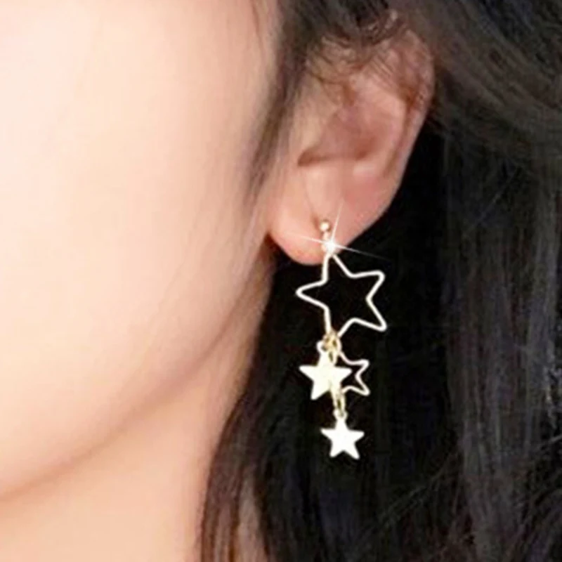 Korean Fresh And Simple Temperament Hollow Star Asymmetric Alloy Earrings Female Jewelry Gift Wholesale
Korean Fresh And Simple Temperament Hollow Star Asymmetric Alloy Earrings Female Jewelry Gift Wholesale