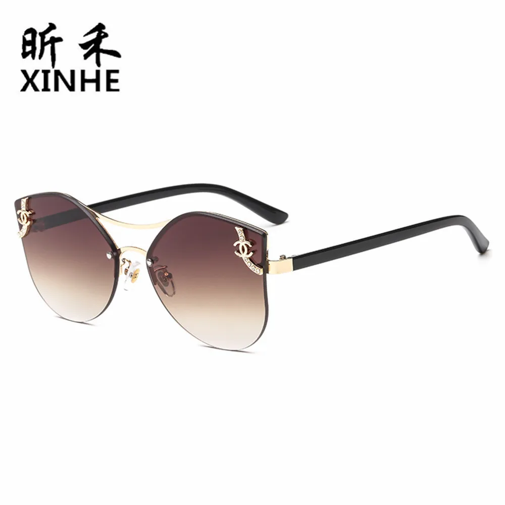 Xiaoxiang New Style, European and American Big Fashion Sunglasses, Metal Inlaid Drill Rimless Lady Sunglasses. Women Sunglasses
Xiaoxiang New Style, European and American Big Fashion Sunglasses, Metal Inlaid Drill Rimless Lady Sunglasses. Women Sunglasses