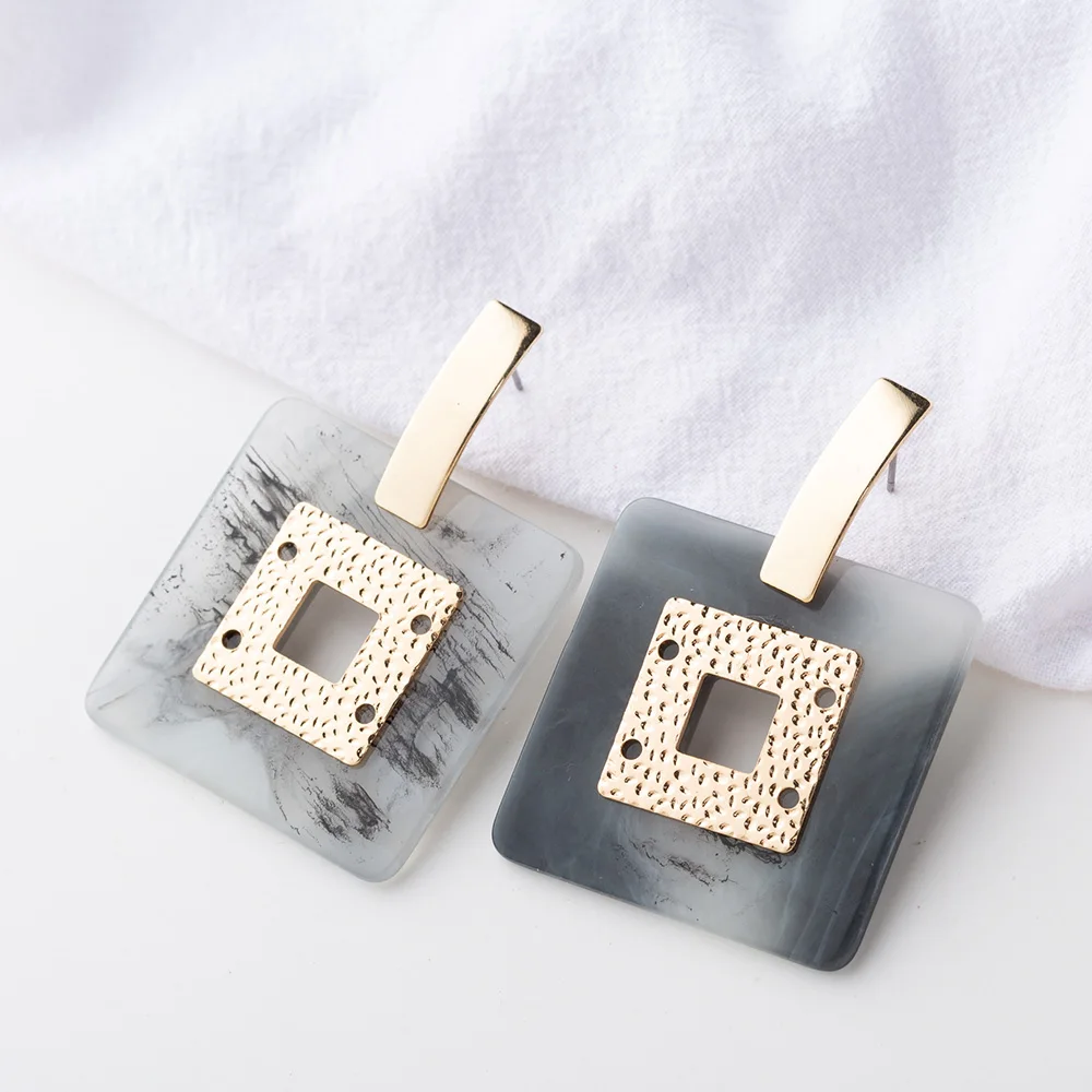 2019 Design Dangle Earrings For Women Simple Acetate Plate Square Hollow Resin Gold Color Drop Earrings Women Fashion Jewelry
2019 Design Dangle Earrings For Women Simple Acetate Plate Square Hollow Resin Gold Color Drop Earrings Women Fashion Jewelry