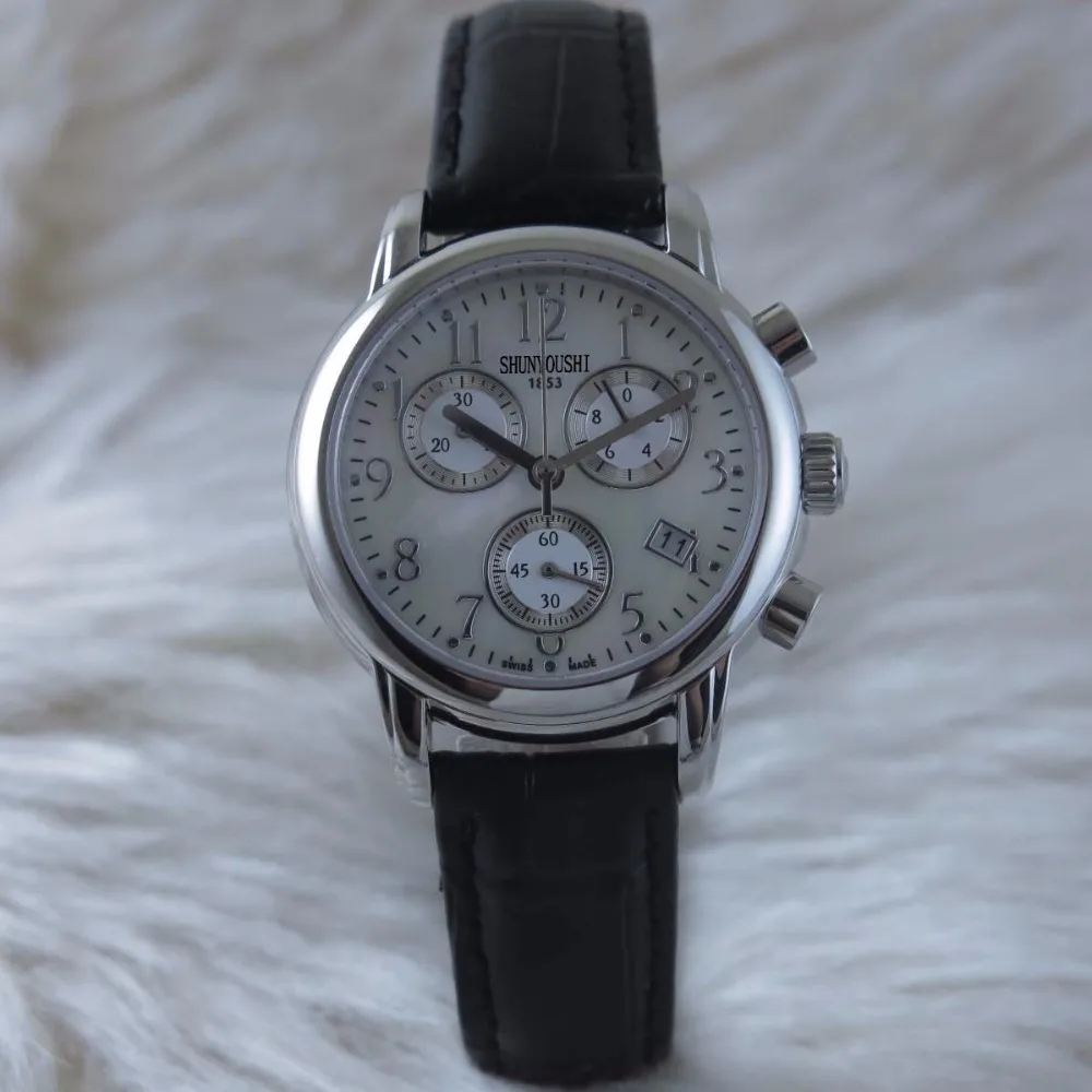 WG05149 Women's Watches Top Brand Runway Luxury European Design Quartz Wristwatches
WG05149 Women's Watches Top Brand Runway Luxury European Design Quartz Wristwatches