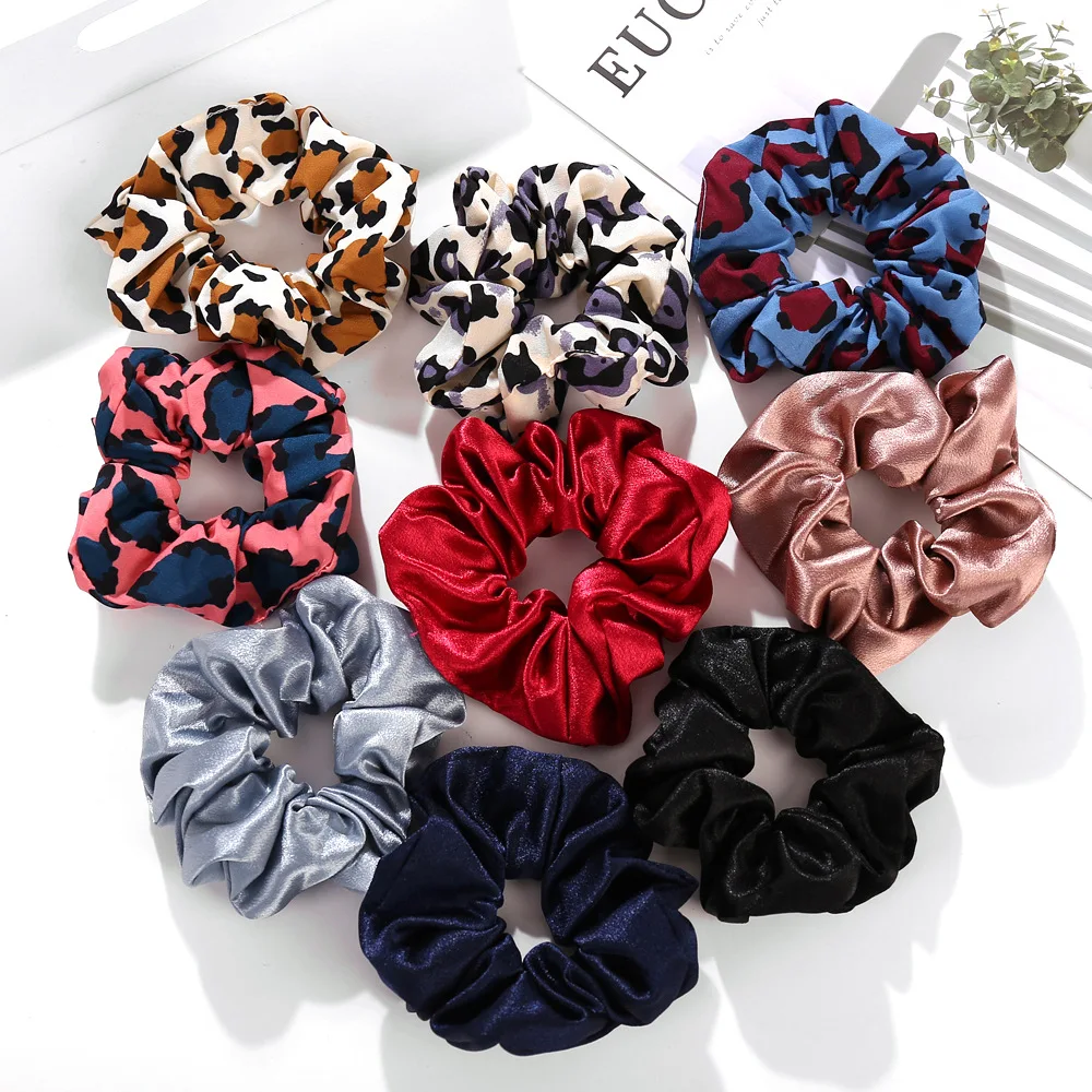 New Fashion Leopard Spot Retro Minimalist Elastic Hair Bandanas Women Scrunchie Rubber Bands Headbands Lady Hair Accessories
New Fashion Leopard Spot Retro Minimalist Elastic Hair Bandanas Women Scrunchie Rubber Bands Headbands Lady Hair Accessories