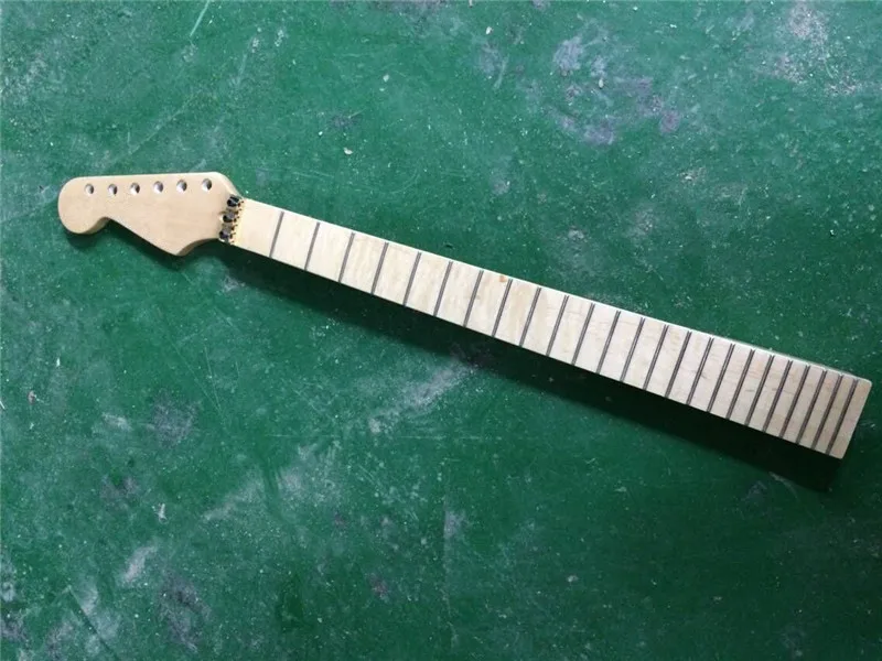 24 frets maple fretsboard left handed electric guitar neck with maple neck,can be customized as request
24 frets maple fretsboard left handed electric guitar neck with maple neck,can be customized as request