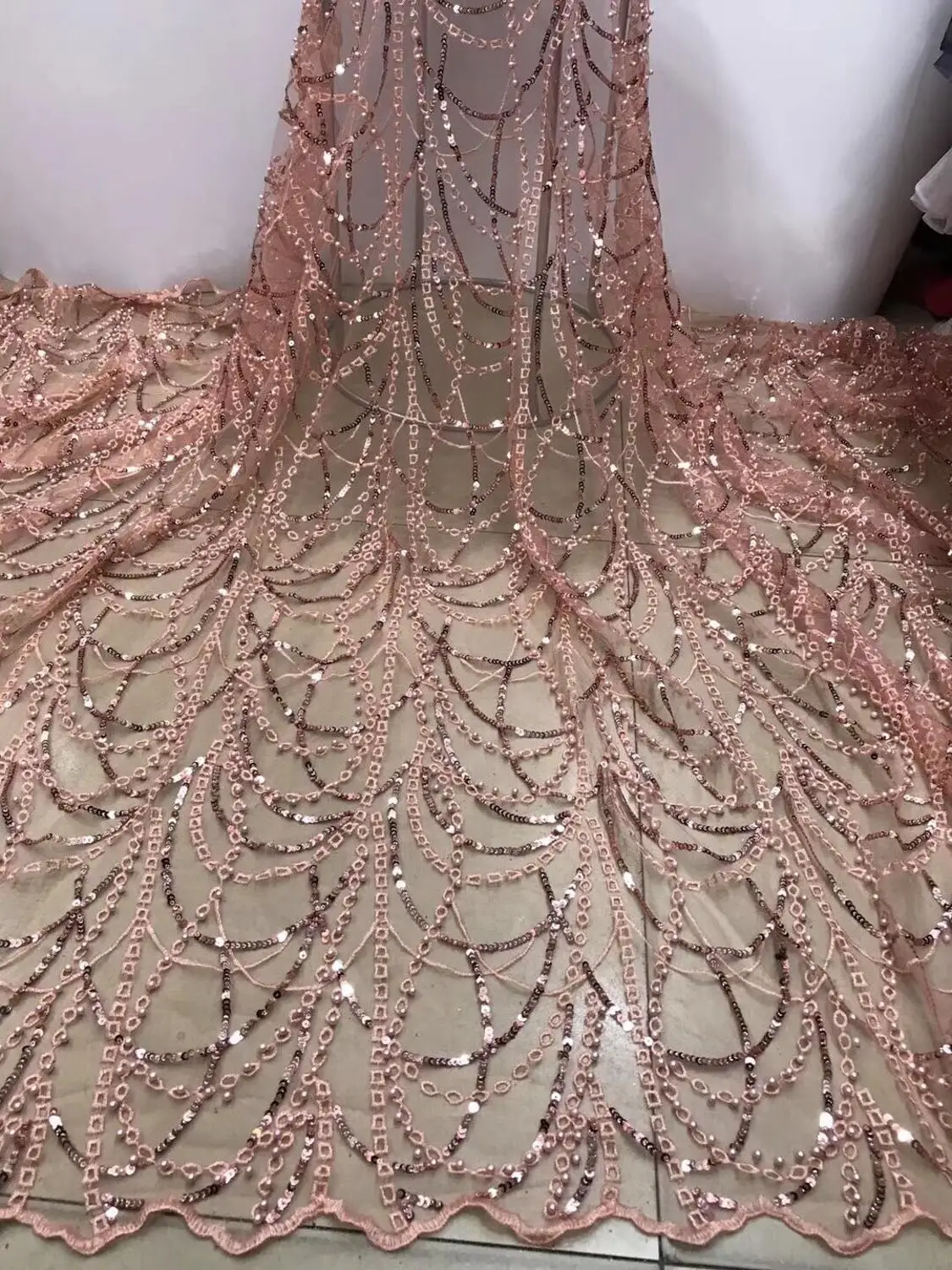 2019 wholesale peach color African lace, Nigerian handmade pearl lace, high-quality wedding lace ZZY783
2019 wholesale peach color African lace, Nigerian handmade pearl lace, high-quality wedding lace ZZY783