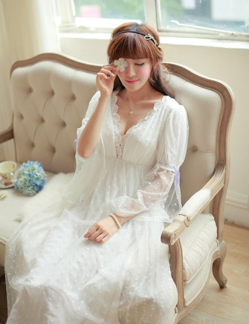 1-Noble-Sleepwear-Lace-Dress-Gown-Elegant-Nightgown-Princess-Dress-Dress-Vintage-Lace-Gown-Bride-Bridesmaid-Nightgow-1