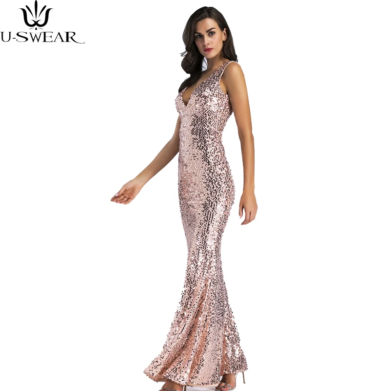 Plus size women's dress new heavy sequins V-neck dress ceremony for women embroidery sexy fishtail dress Fashion flash
Plus size women's dress new heavy sequins V-neck dress ceremony for women embroidery sexy fishtail dress Fashion flash