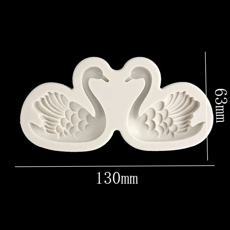 New 3D beautiful swan gum silicone mold candle mold, Sugarcraft tool, chocolate mold, baking dish
New 3D beautiful swan gum silicone mold candle mold, Sugarcraft tool, chocolate mold, baking dish