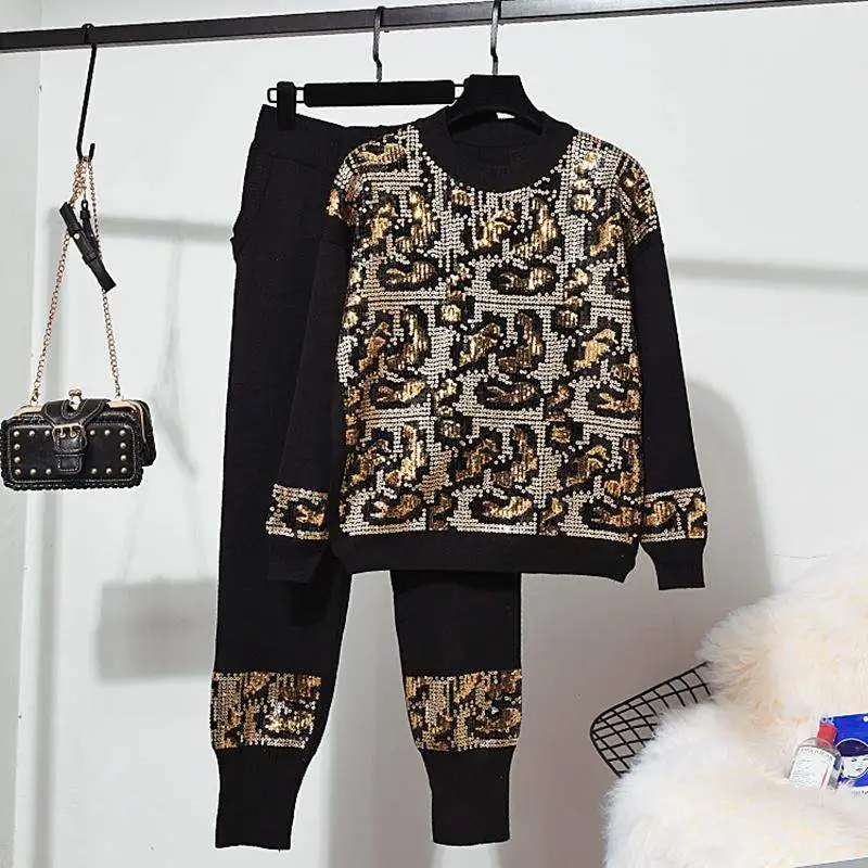 Great quality sequins beading knit suits female heavy industry beading Leopard long sleeve sweater + pant two pieces sets wq1737
Great quality sequins beading knit suits female heavy industry beading Leopard long sleeve sweater + pant two pieces sets wq1737