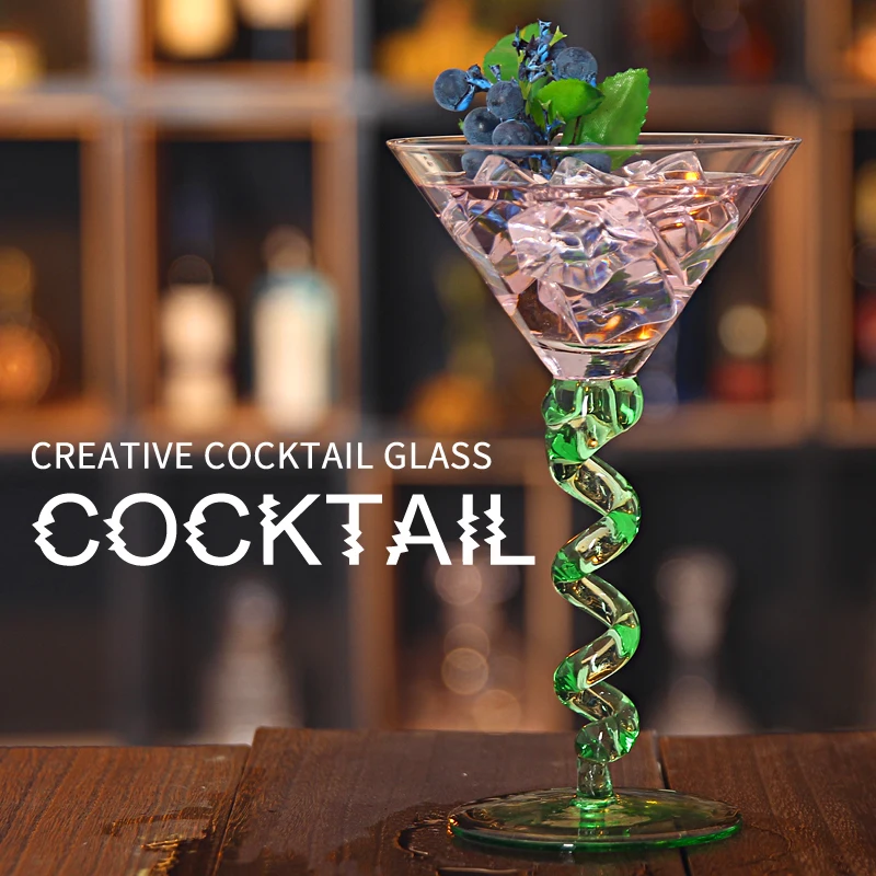 

Creative Design Crystal Glass Cocktail Margaret Martini Triangular Champagne Goblet Bubble Wine Cup Verre Thule Bicchieri Vetro