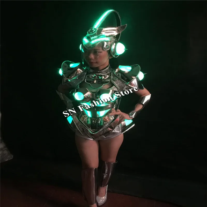 BS02 Led lighting party clothes bar models ballroom dance led costumes luminous RGB dresses with helmet bra dj stage show wears
BS02 Led lighting party clothes bar models ballroom dance led costumes luminous RGB dresses with helmet bra dj stage show wears