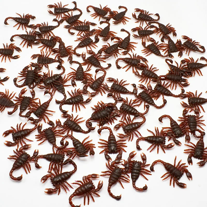 50pcs Jokes funny Toys Housefly / Cockroach Plastic Bugs April Fool's Day props Simulated flying Halloween Decoration
50pcs Jokes funny Toys Housefly / Cockroach Plastic Bugs April Fool's Day props Simulated flying Halloween Decoration