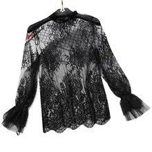 レディースロングフレアスリーブシアーメッシュブラウス中空アウト刺繍花レースシャツ水着カバーアップフリルネックトップス(China)