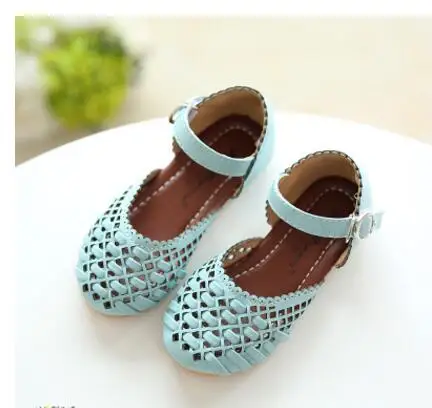 New spring and summer PU leather princess shoes female child sandals cutout child single shoes breathable shoes
New spring and summer PU leather princess shoes female child sandals cutout child single shoes breathable shoes