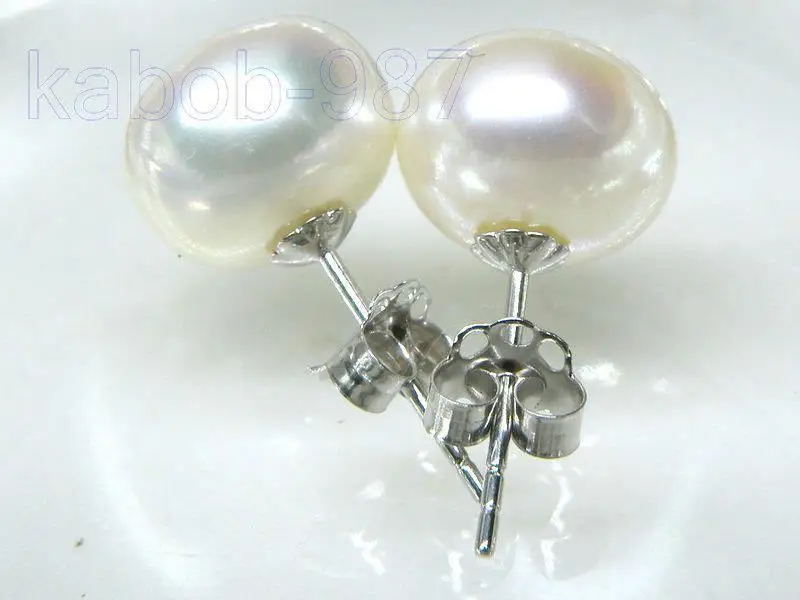 FINE perfect bread AAA+ 10.5mm white akoya pearl earring solid 14K/20 white gold
FINE perfect bread AAA+ 10.5mm white akoya pearl earring solid 14K/20 white gold