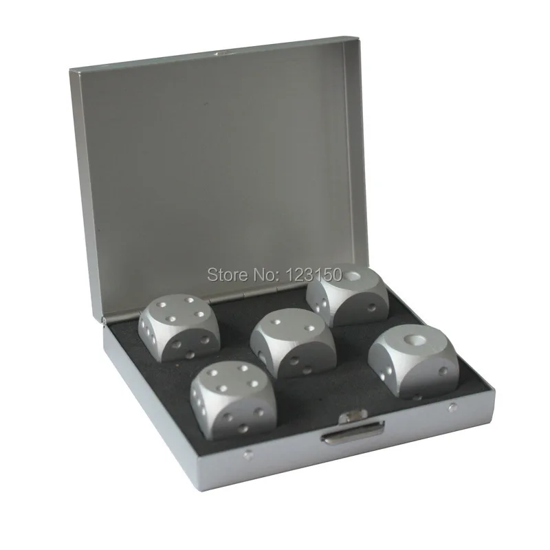 5in1 Aluminum Alloy Silver Engrave Metal Dice Square Tube Poker Party Game Toy Casino Dominoes Portable Bosons XMAS GIFT Case
5in1 Aluminum Alloy Silver Engrave Metal Dice Square Tube Poker Party Game Toy Casino Dominoes Portable Bosons XMAS GIFT Case
